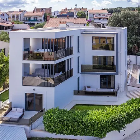 Bellavista Villa *