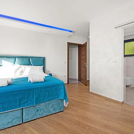 Bellavista Villa *